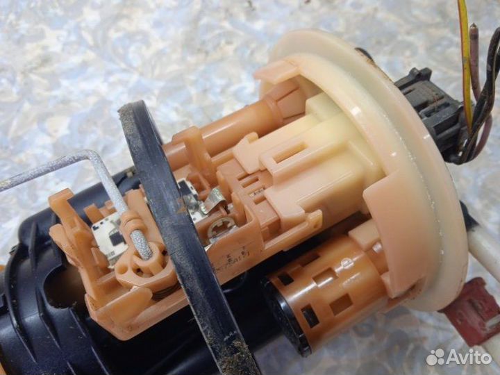 Насос топливный Suzuki Kei 2000