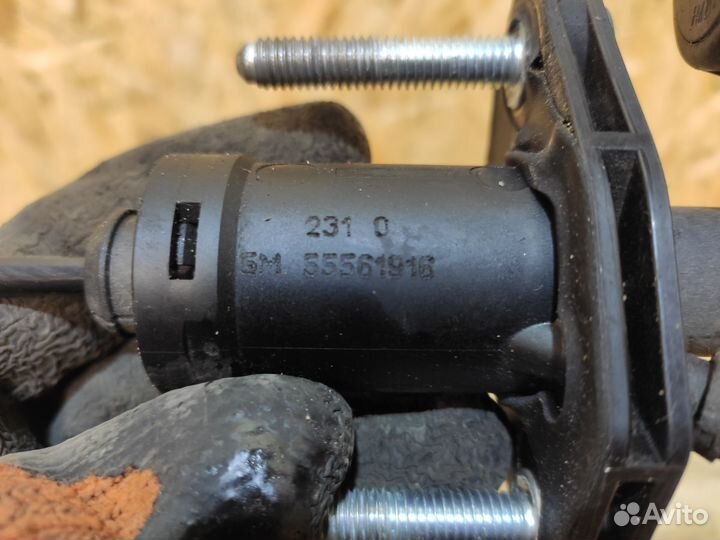 Главный цилиндр сцепления Opel Astra J