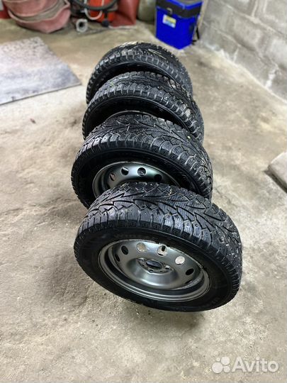 Hankook Winter I'Pike 185/65 R14 90T