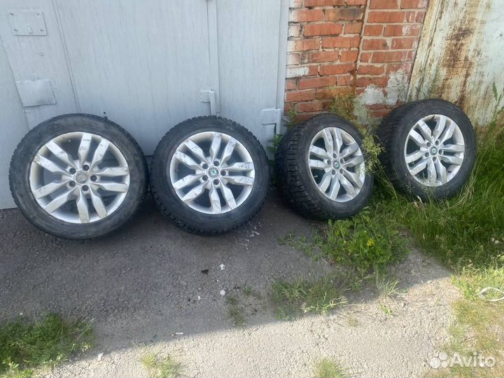 Колеса в сборе r17 зимние 5 112 мерседес, polo