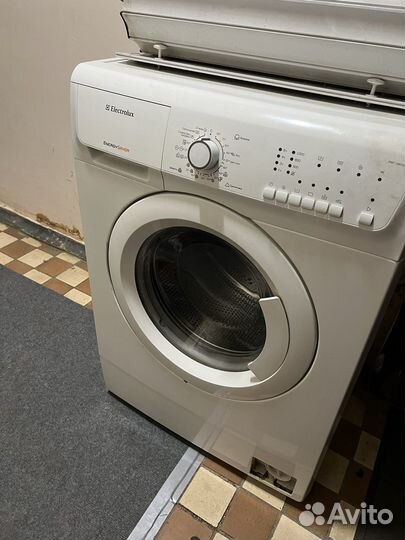 Стиральная машина Electrolux EWF 106210