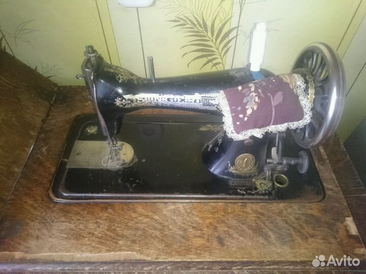 Швейная машинка singer