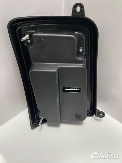 Задние LED фонари Нива 2121 Британия (красные)