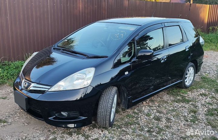 Honda Fit Shuttle, 2012