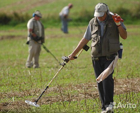 Поиск потерянных вещей с металлоискателем