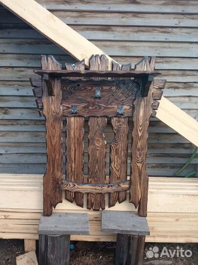 Вешалка массив