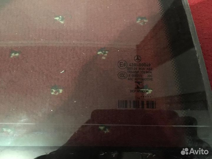 Стекла на Мерседес 212