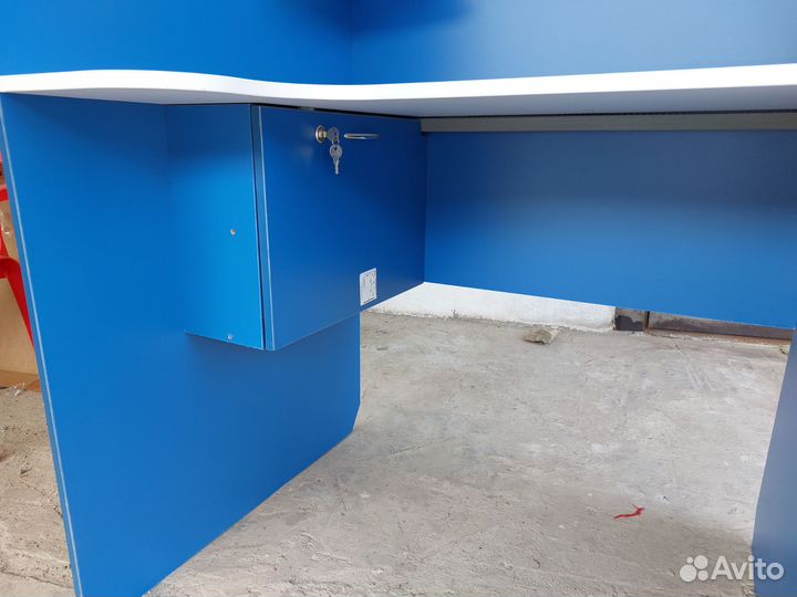 Компьютерный столик бу