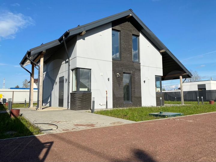 Дом 153,8 м² на участке 8 сот.