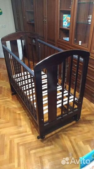 Детская кроватка и комод Можга Красная звезда