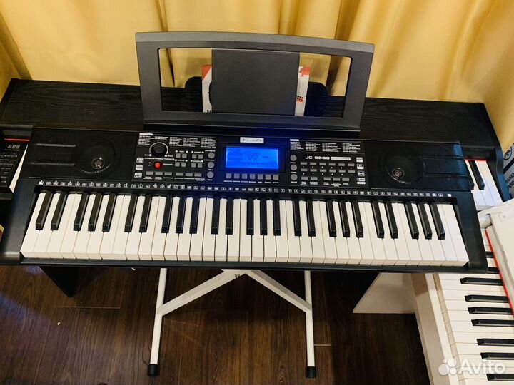 Синтезатор для Начинающих (подсветка клавиш)