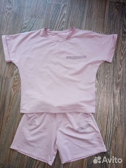 Спортивный костюм женский новый