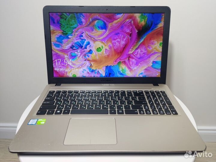 Игровой FullHD Asus Core i3 8Gb, SSD256, MX110 2Gb