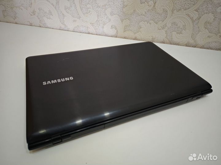 Samsung 350Е7С(8gb/SSD/17.3)