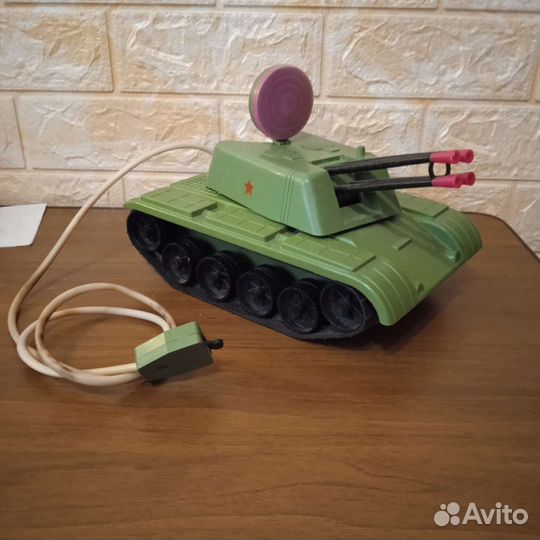 Игрушка зенитная установка танк СССР
