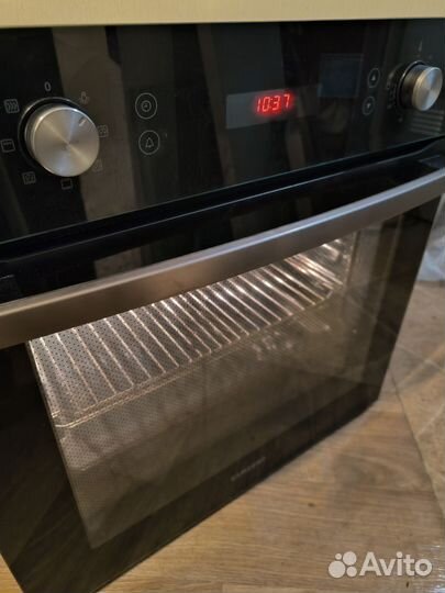 Духовой шкаф Samsung
