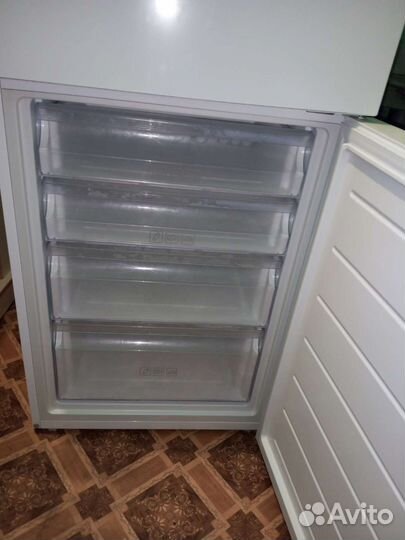 Холодильник haier