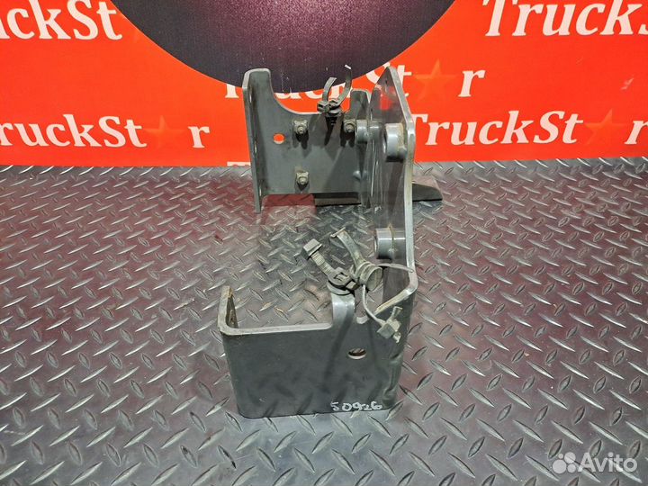 Кронштейн осушителя воздуха Renault T, Volvo FH