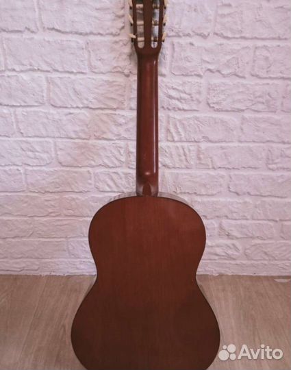 Классическая гитара yamaha c40