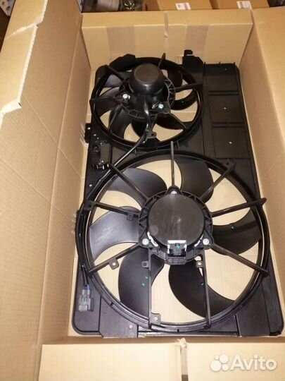 Вентилятор охлаждения Ford Transit Connect Tourneo