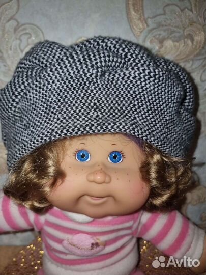 Женская шапка берет