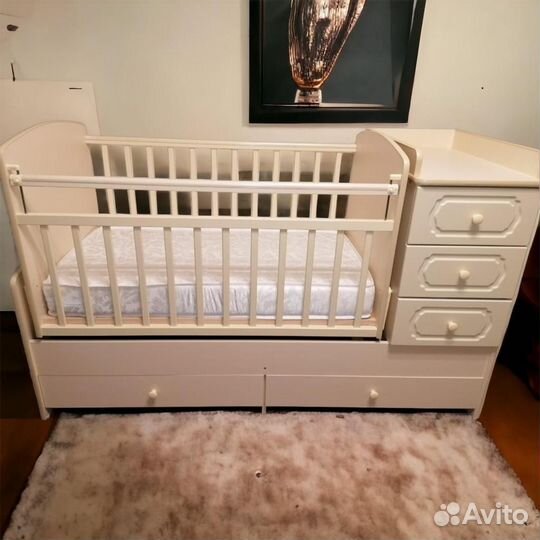 Детская кроватка 3 в 1 с комодом
