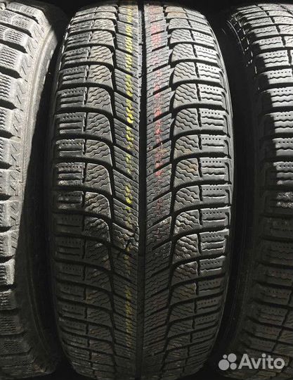 Michelin X-Ice XI3 215/60 R17 98R