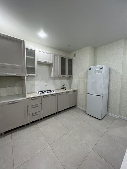 2-к. квартира, 55 м², 10/18 эт.