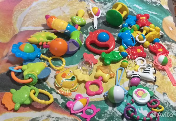 Погремушки,игрушки