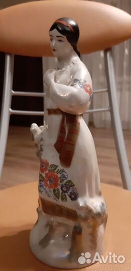 Статуэтка фарфор СССР Полонне, высота 23 см