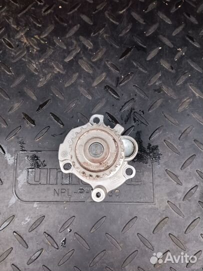 Водяная помпа Audi
