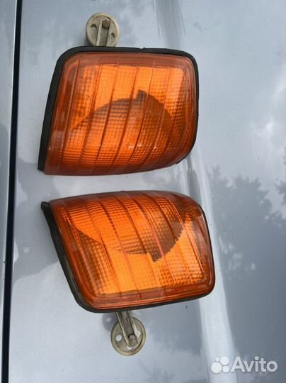 Поворотники Mercedes 190 w201