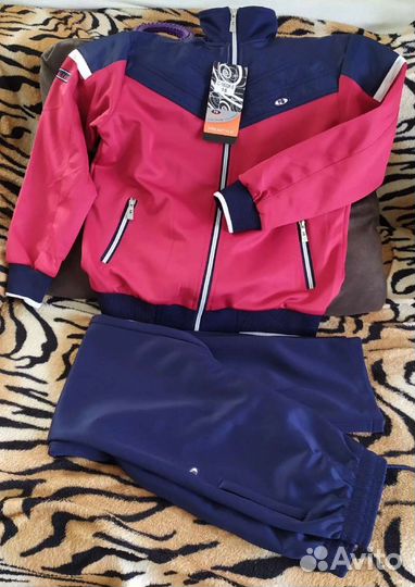 Спортивный костюм новый