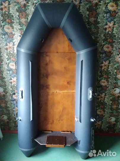 Надувная лодка