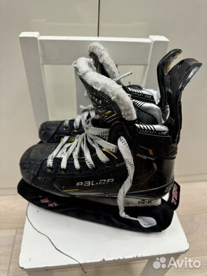 Хоккейные коньки bauer m5 pro jr 1.5d