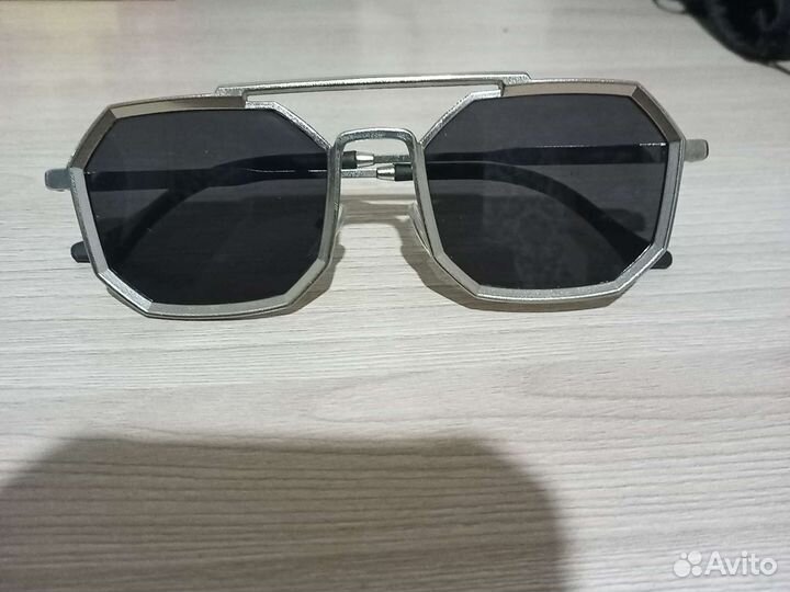 Солнцезащитные очки мужские