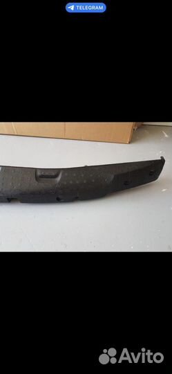 Накладка на передний усилитель бампера