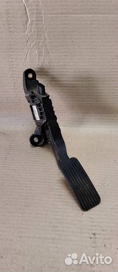 Педаль газа Hyundai Solaris 2