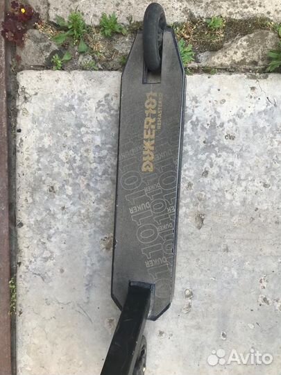 Трюковой самокат tech team duker 101