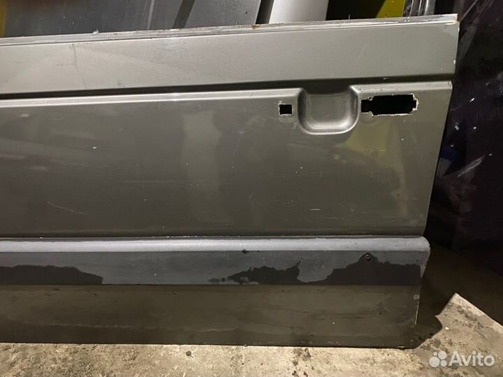 Дверь боковая передняя левая Volkswagen Passat B3