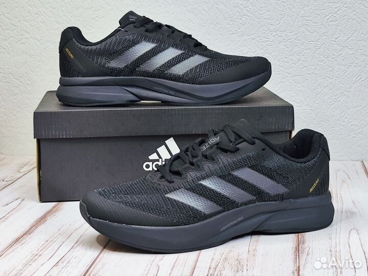 Кроссовки adidas
