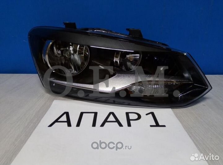 Фара правая Toyota Corolla E180