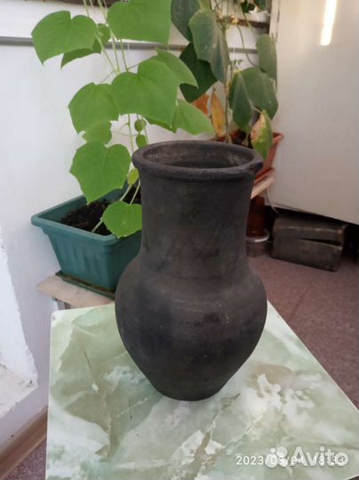 Глиняный кувшин