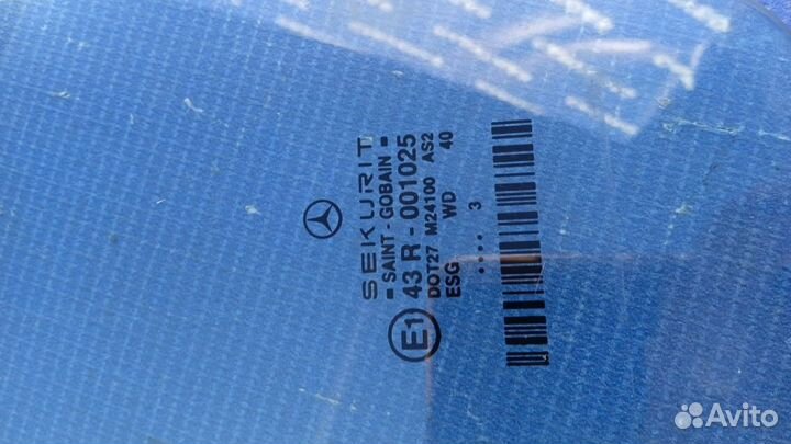 Стекло двери задней левой Mercedes-Benz E-класс