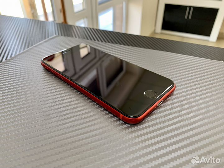 Телефон iPhone 8 64 gb Ru/A состояние нового