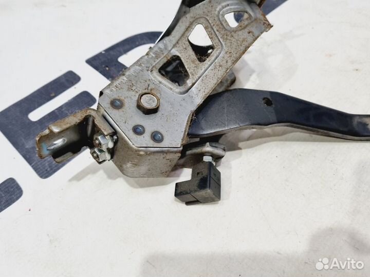 Педаль тормоза Kia Cerato 2 G4FC 2009