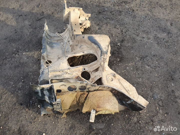 Лонжерон передний левый Audi 80 90 B3 b4 в3 б3 в4