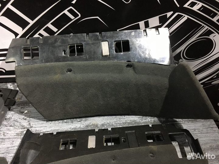 Нижние обшивки торпеды Mercedes-Benz S-class W220