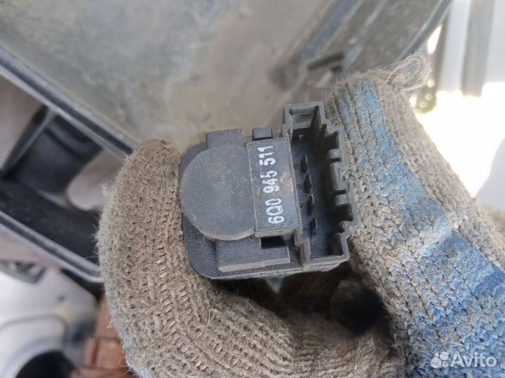 Датчик включения стоп сигнала Skoda Fabia 1