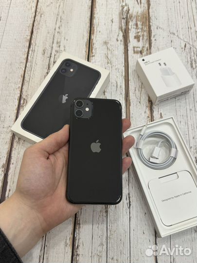 iPhone 11, 64 ГБ